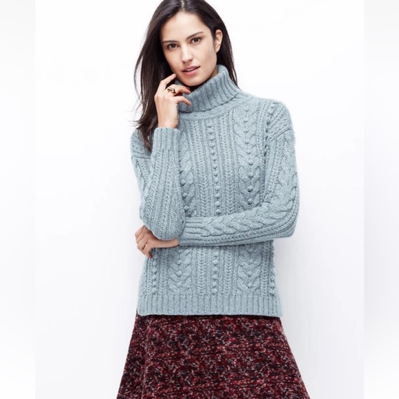 Ann Taylor Gray Cable Knit Merino Wool Blend Long Sleeve Turtleneck Sweater - Picture 1 of 8